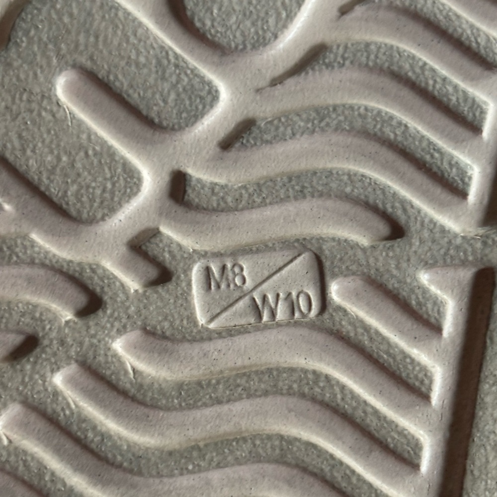 Native Gray Textured Sole - Picture 4 of 5